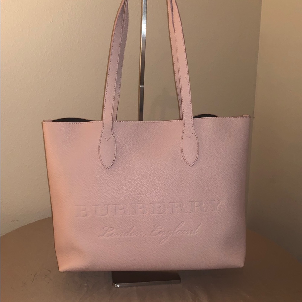 Authentic brand new light pink Burberry tote purse